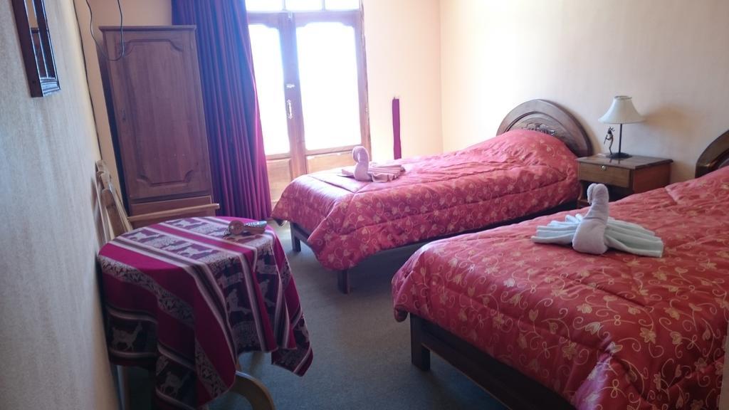 Hostal Real Los Andes Del Lago Copacabana  Rom bilde